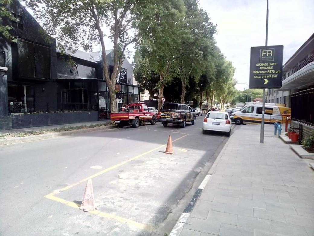 One Rosebank Stay Joanesburgo Exterior foto